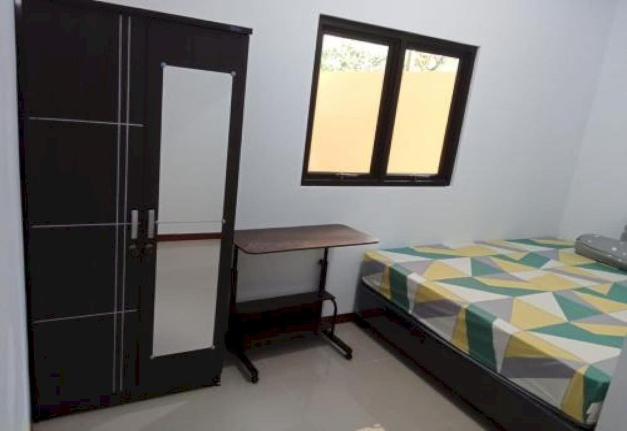 Spot On 94166 Kost Bunda Syariah Hotel Bekasi Exterior photo