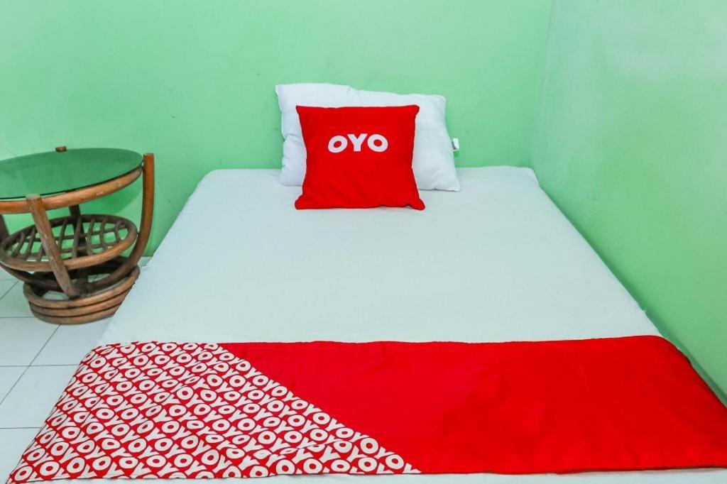 Spot On 94166 Kost Bunda Syariah Hotel Bekasi Exterior photo